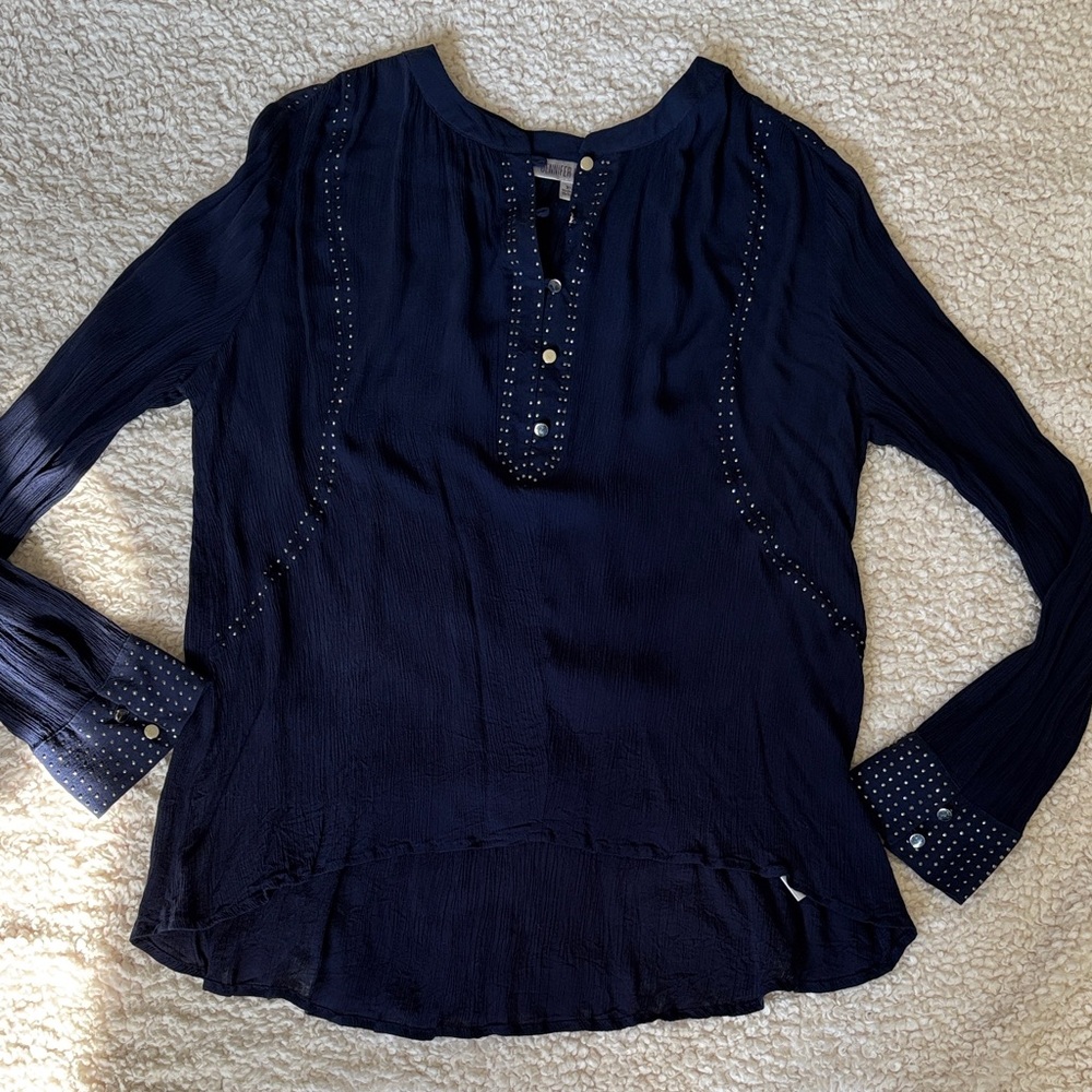 Women’s Jennifer Lopez top